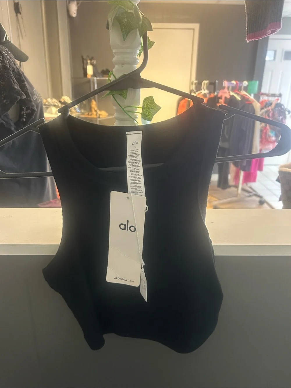 ALO Yoga stylish black
